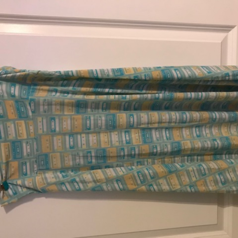 LuLaRoe - Azure -  Medium - EUC - Tapes